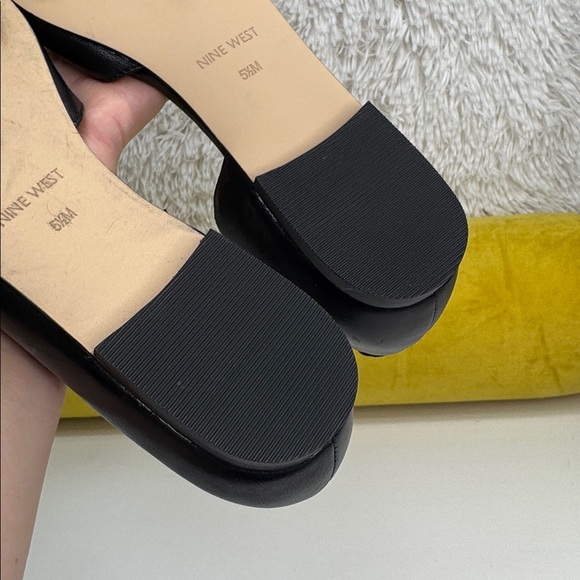 Nine West • Women's Saige Ballet Flat • Black
 🖤 Size 5.5 M • So feminine! 😍 - Picture 13 of 17